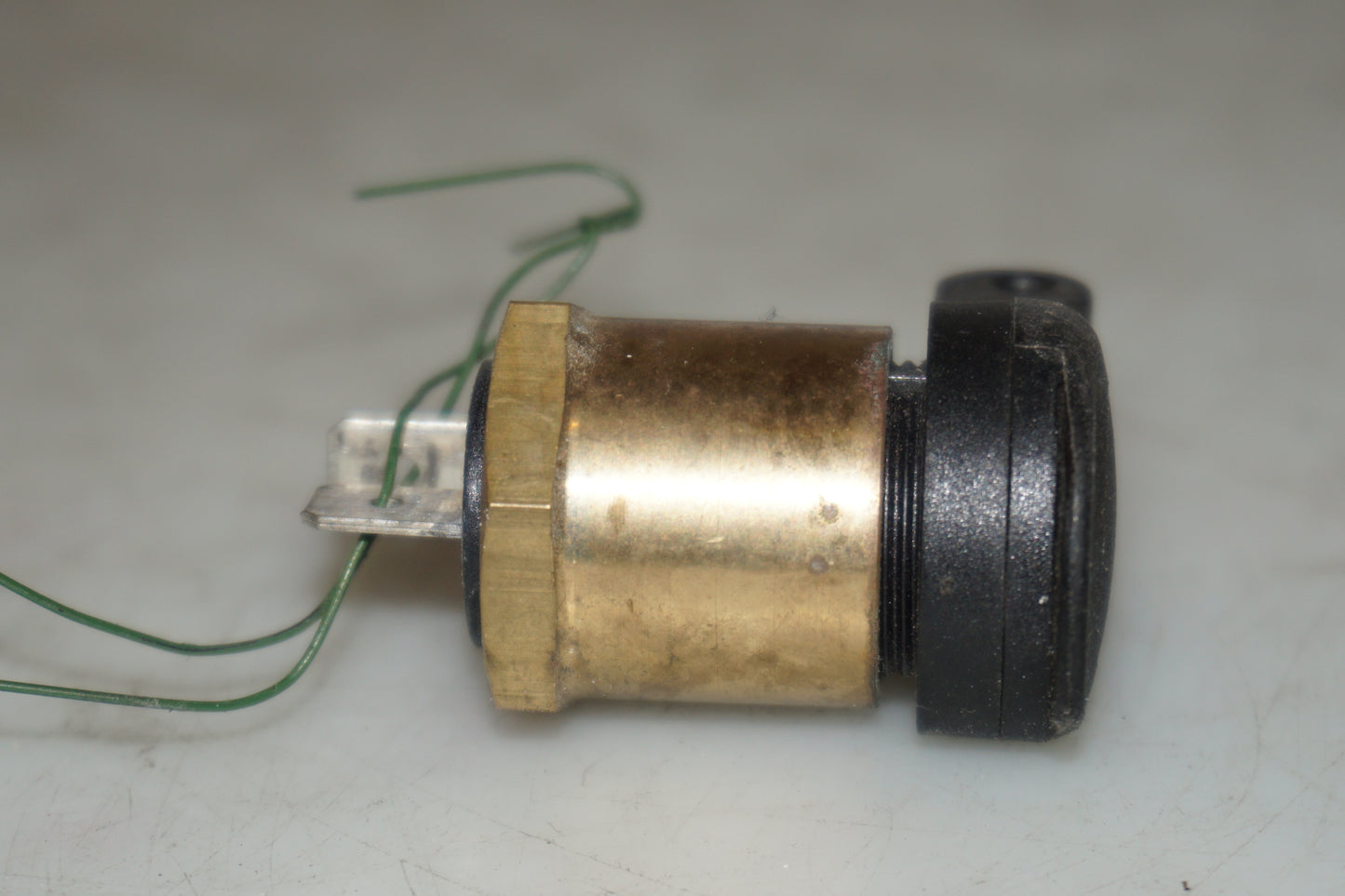 El uttag 12 V