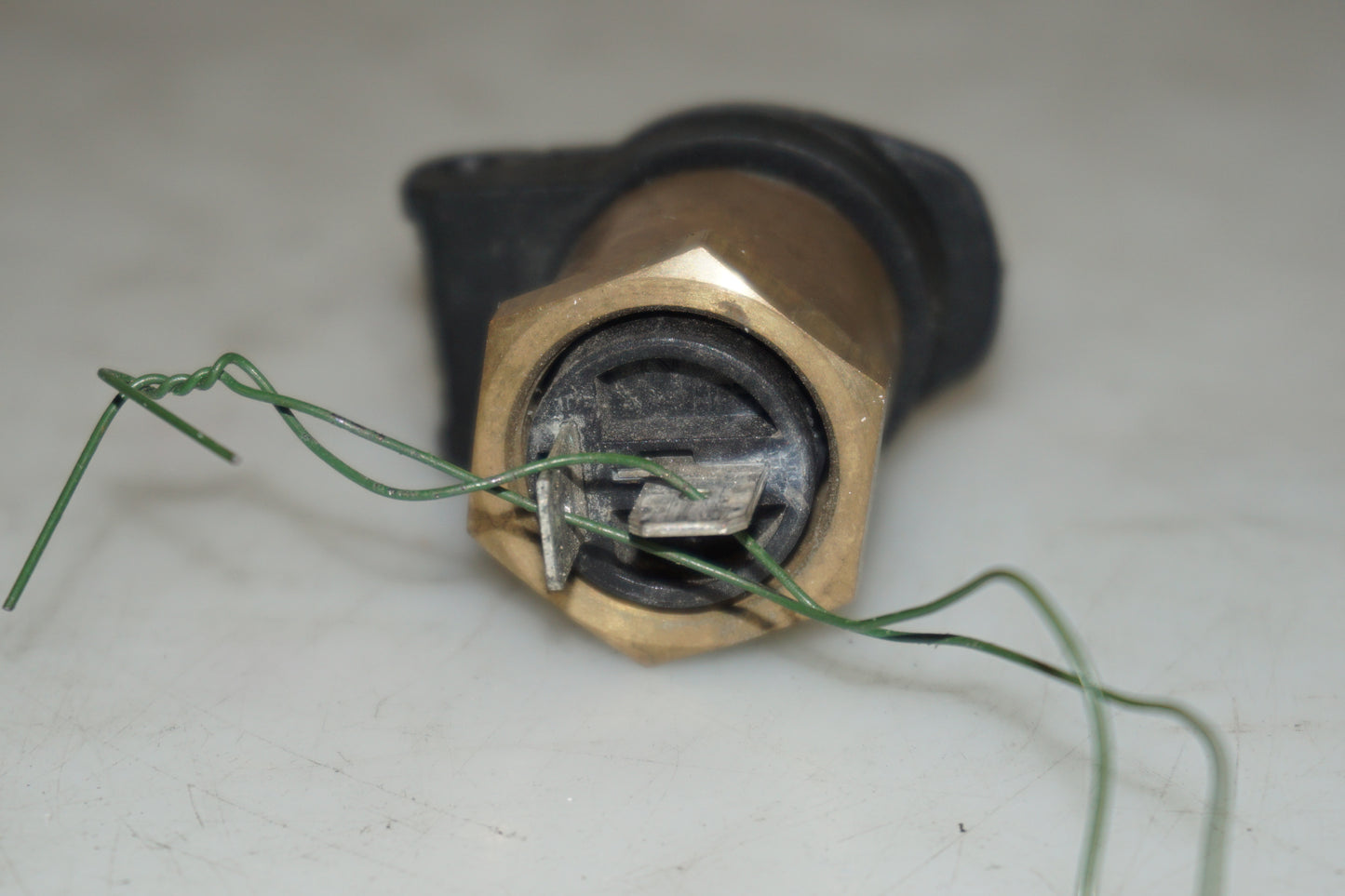 El uttag 12 V