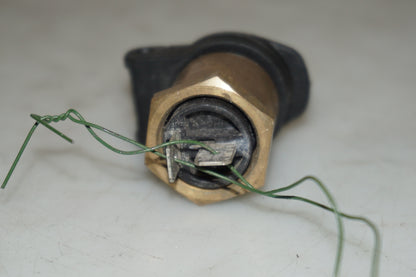 El uttag 12 V