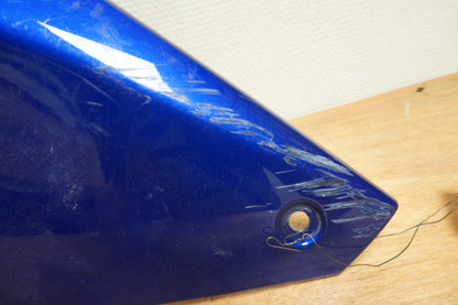 Baksidan på Sidkåpa från en Yamaha MT-07 Tracer -2016 motorcykel.