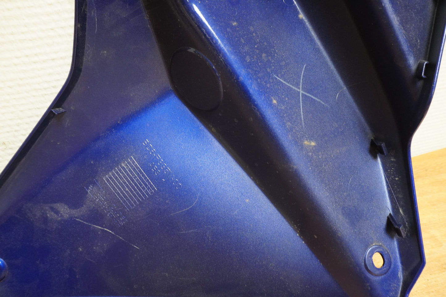 Extrabild3 på Sidkåpa från en Yamaha MT-07 Tracer -2016 motorcykel.