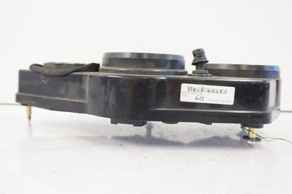 Vänster sida på Instrumentpanel från en Suzuki TL 1000 S -1998 motorcykel.