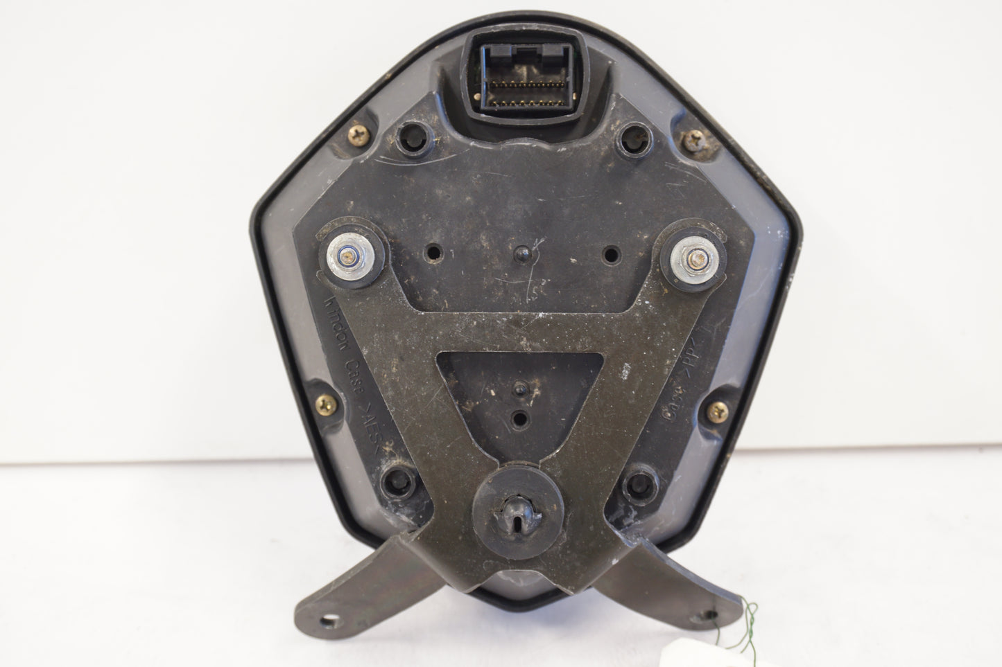 Snett nerifrån på Instrumentpanel från en Suzuki LS 650 -1996 motorcykel.