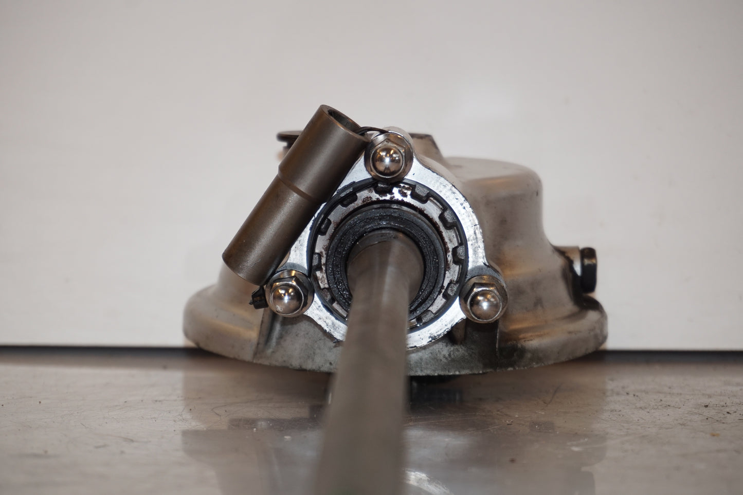 Höger sida på Slutväxel från en Suzuki VL 800 -2001 motorcykel.