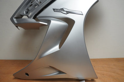 Baksidan på Sidkåpa från en Yamaha FJR 1300 -2016 motorcykel.