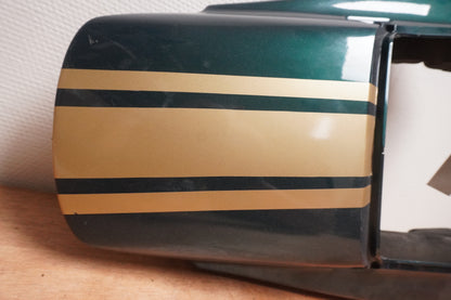 Baksidan på Bakvinge från en Yamaha XJR 1300 -1999 motorcykel.