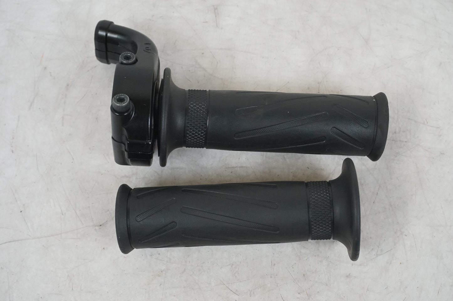 Caoutchouc de poignée