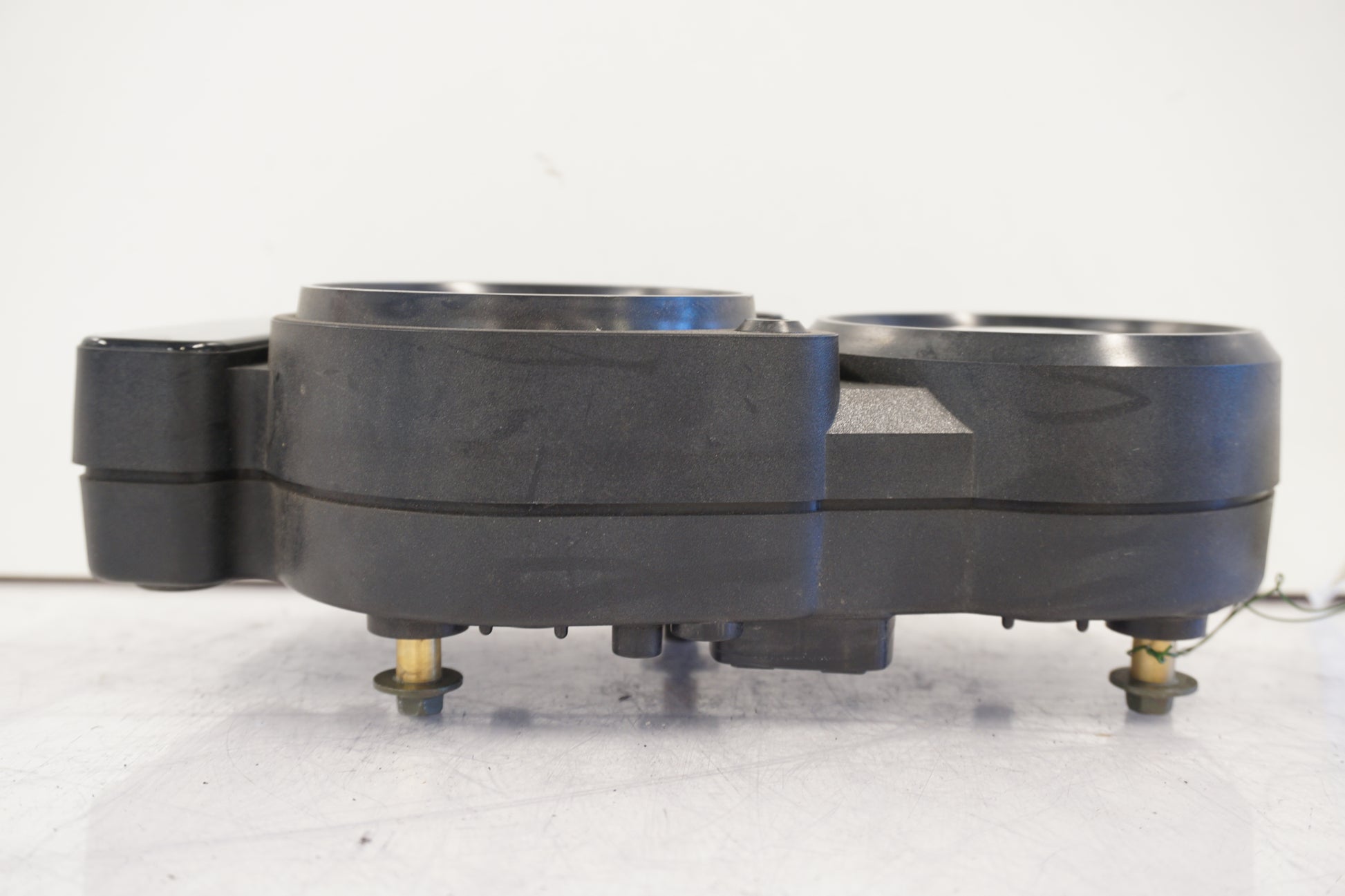 Vänster sida på Instrumentpanel från en Suzuki GSX-R 600 -2000 motorcykel.