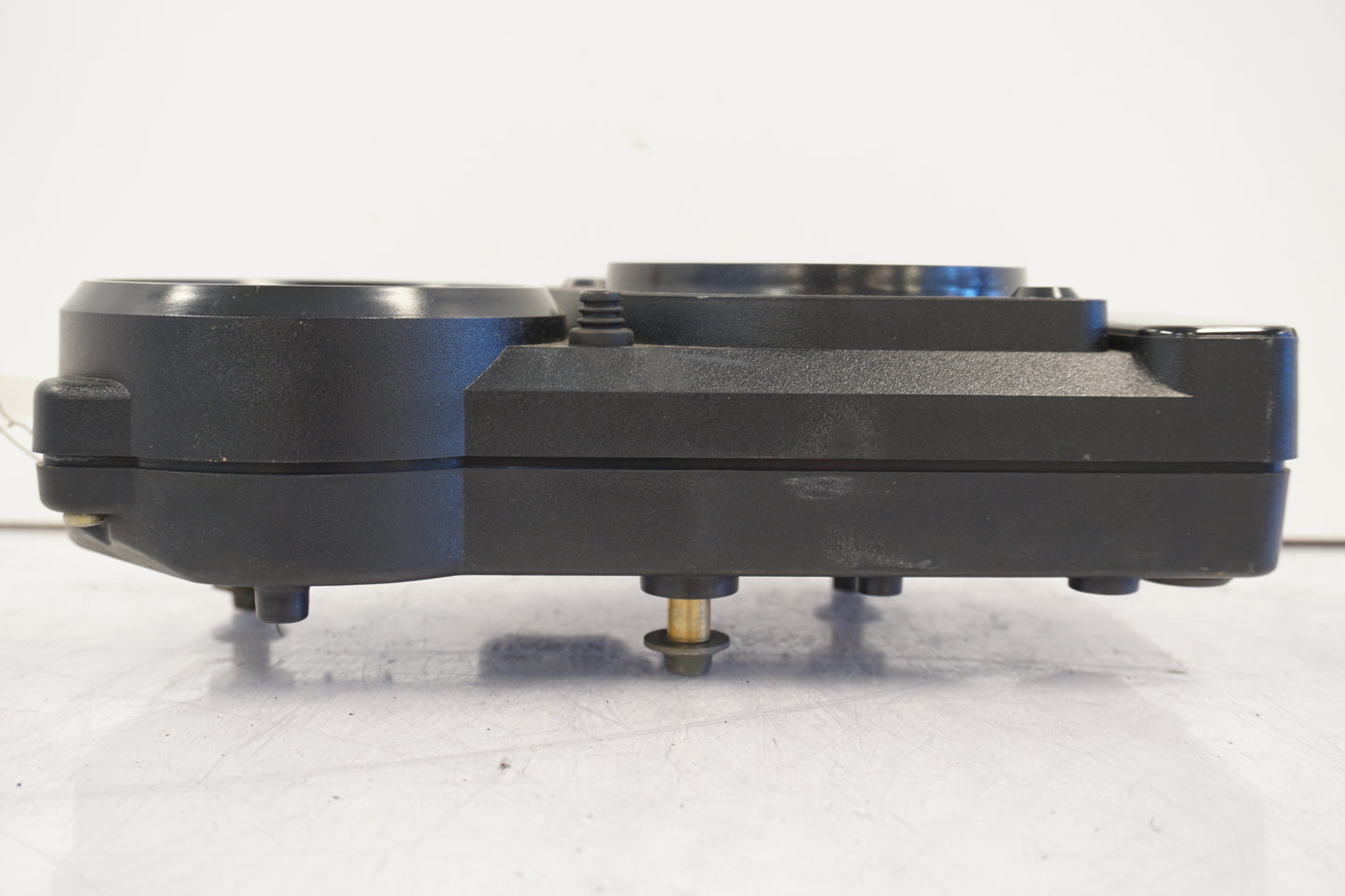 Baksidan på Instrumentpanel från en Suzuki GSX-R 600 -1999 motorcykel.