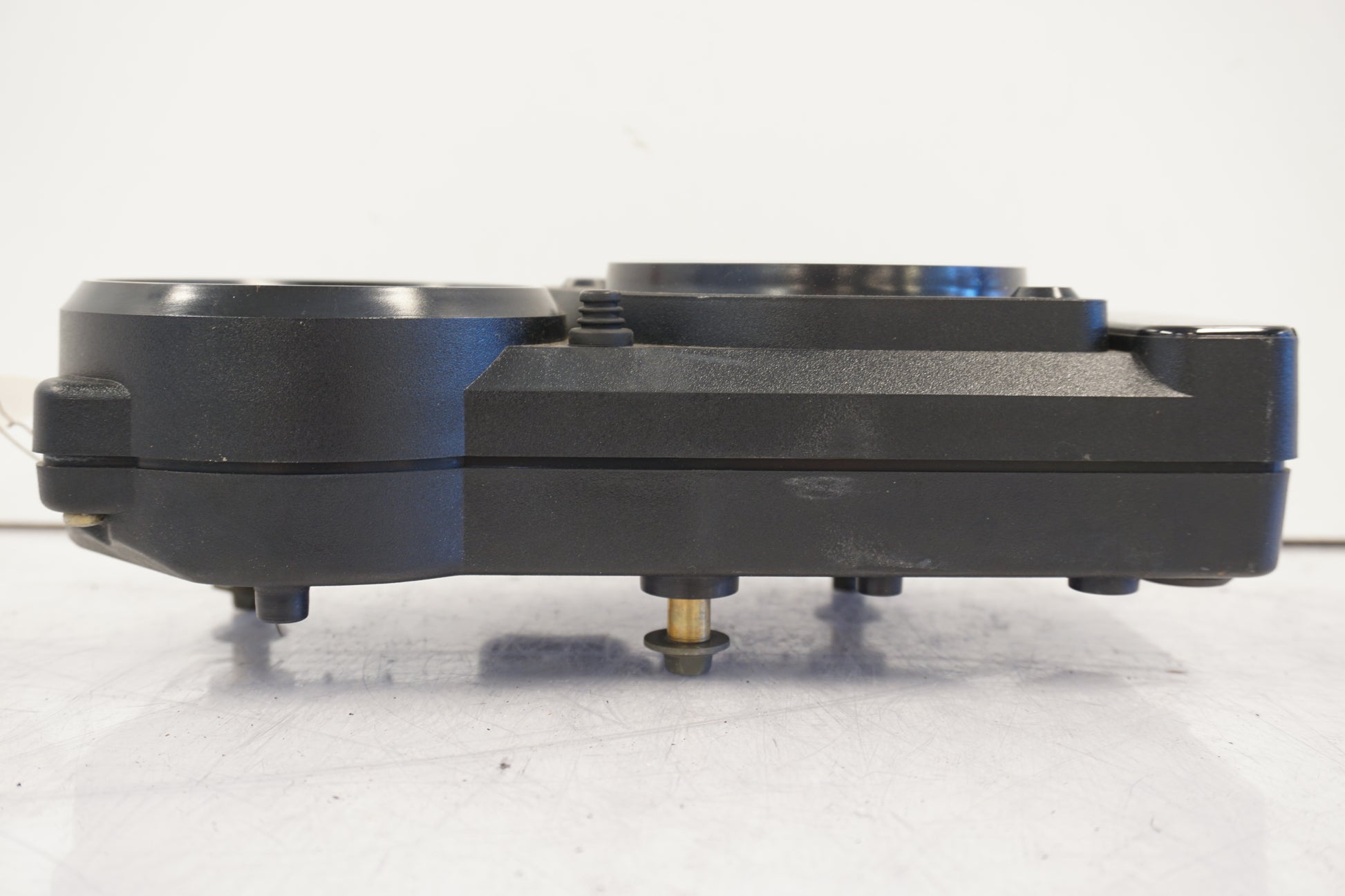 Baksidan på Instrumentpanel från en Suzuki GSX-R 600 -1999 motorcykel.