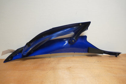 Höger sida på Sidkåpa från en Yamaha YZF R6 -2006 motorcykel.