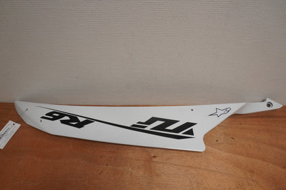 Höger sida på Sidkåpa från en Yamaha YZF R6 -2006 motorcykel.