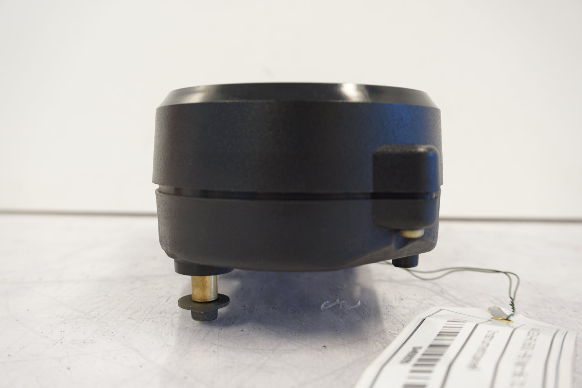 Snett uppifrån på Instrumentpanel från en Suzuki GSX-R 600 -1999 motorcykel.