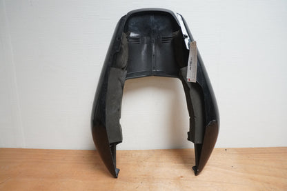 Höger sida på Bakvinge från en Yamaha XJR 1300 -1999 motorcykel.