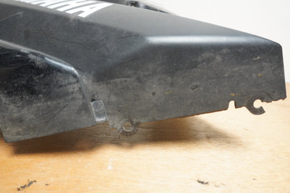 Vänster sida på Magkåpa från en Yamaha YZF-R 125 -2009 motorcykel.