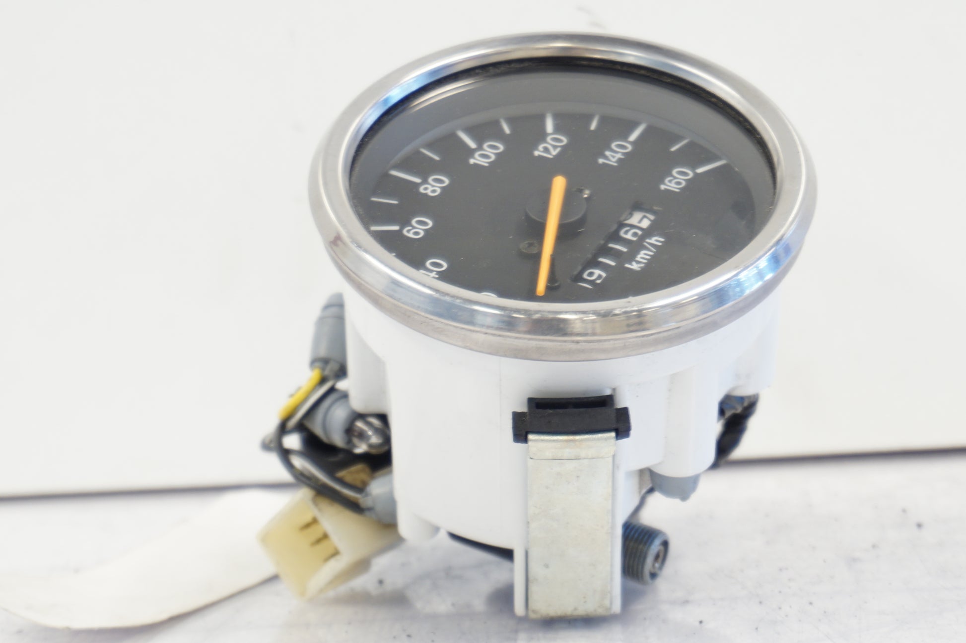 Snett uppifrån på Hastighetsmätare från en Suzuki LS 650 -1998 motorcykel.