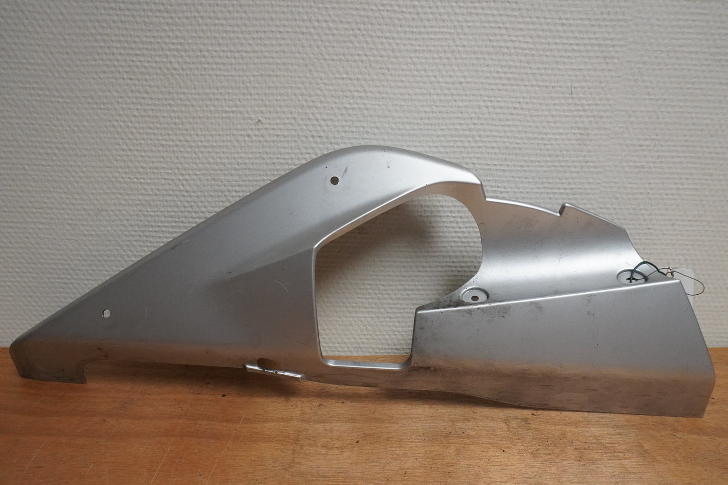 Framsidan på Magkåpa från en Yamaha YZF-R 125 -2015 motorcykel.