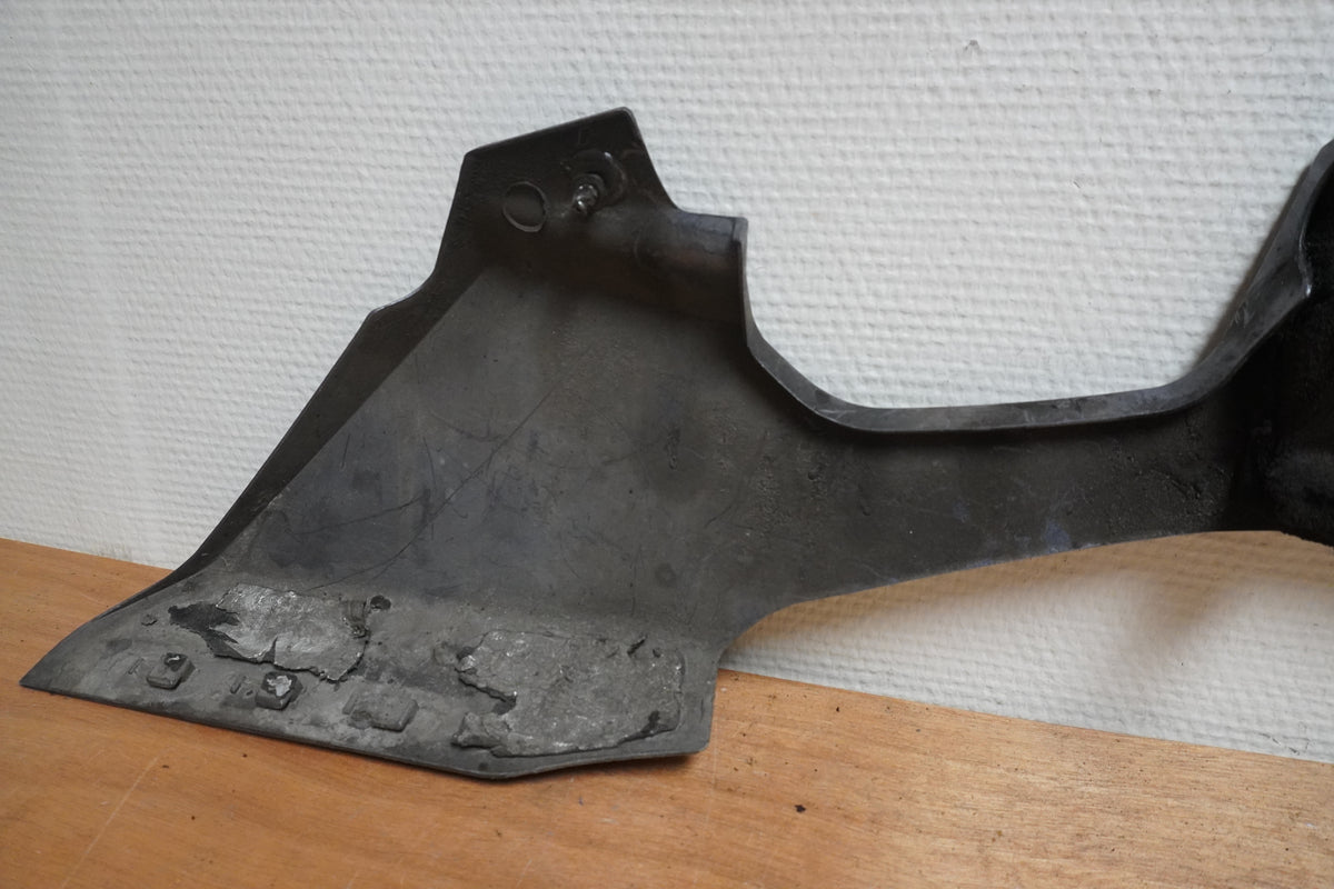 Snett uppifrån på Magkåpa från en Yamaha YZF 1000 R1 -2005 motorcykel.