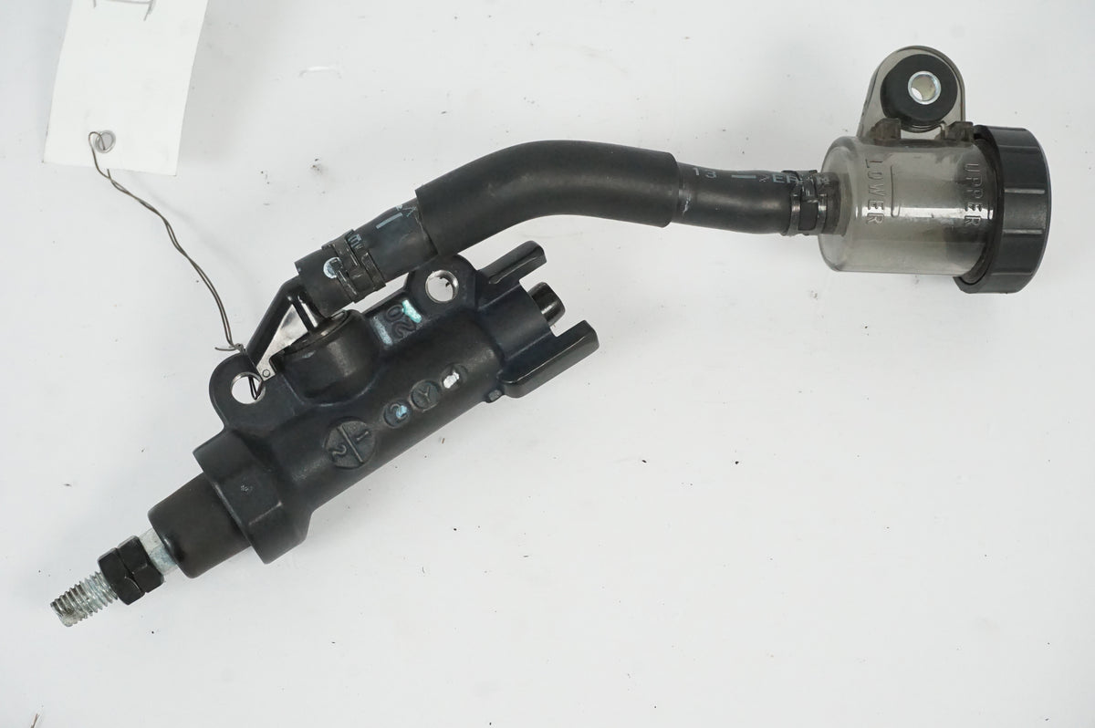Brake master cylinder