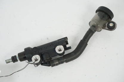 Brake master cylinder