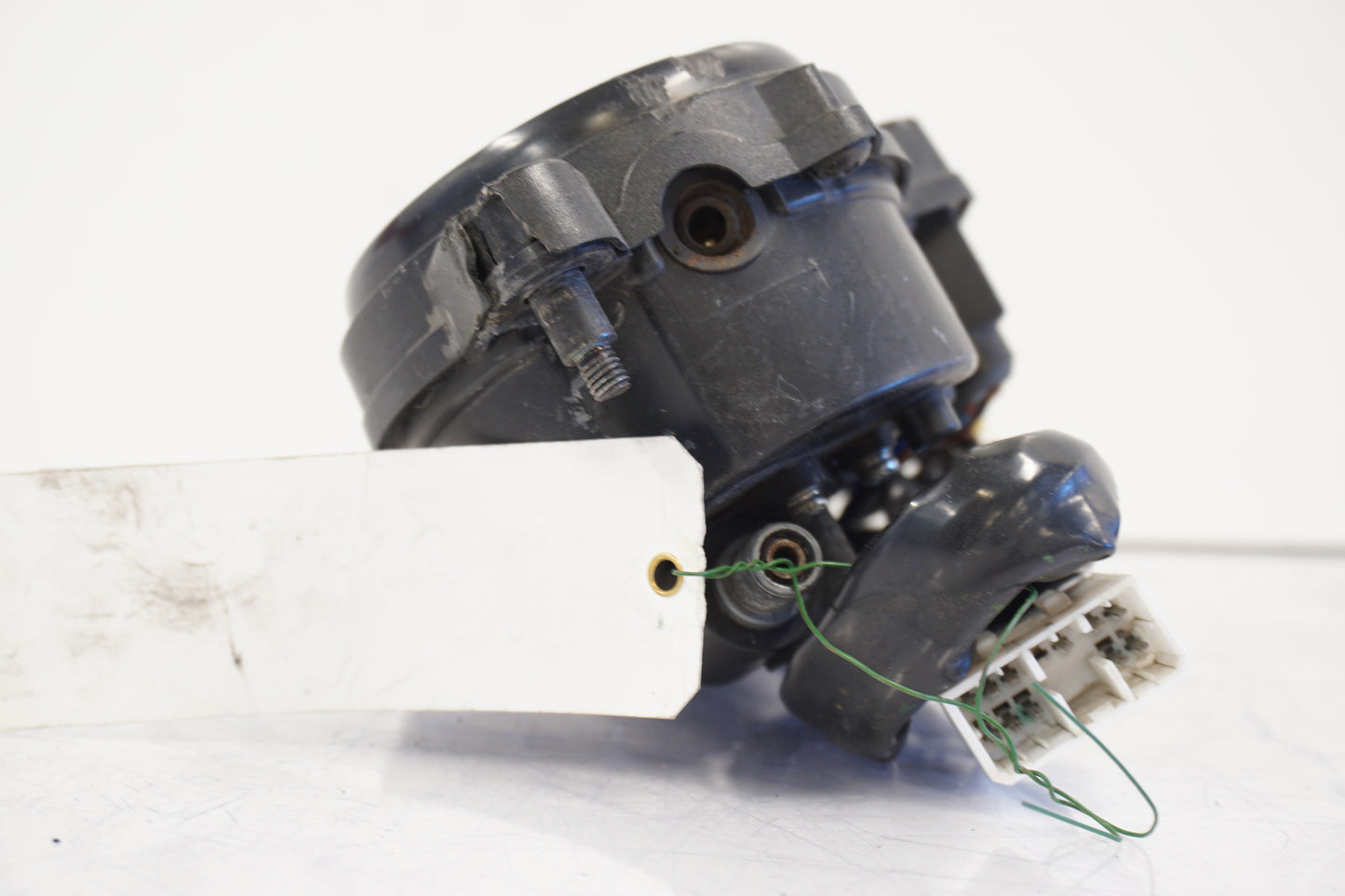 Snett uppifrån på Instrumentpanel från en Yamaha YZF 750 R -1993 motorcykel.