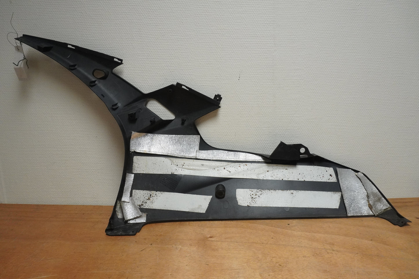 Baksidan på Magkåpa från en Yamaha YZF R6 -2006 motorcykel.