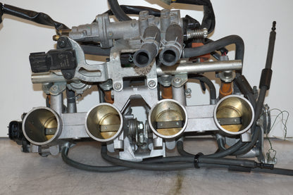 Baksidan på Spjällhus från en Yamaha FZ-6 -2007 motorcykel.