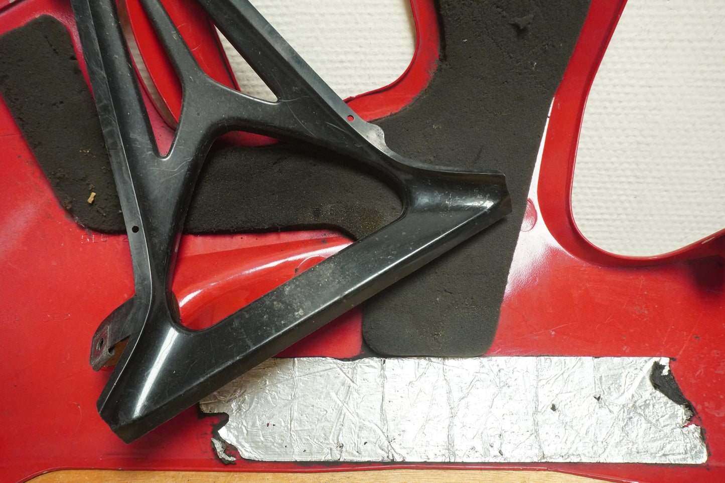 Höger sida på Magkåpa från en Yamaha YZF R6 -2001 motorcykel.