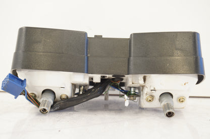 Baksidan på Instrumentpanel från en Yamaha XTZ 660 -1992 motorcykel.