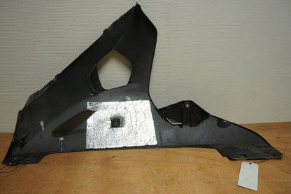 Höger sida på Magkåpa från en Yamaha YZF R6 -2003 motorcykel.