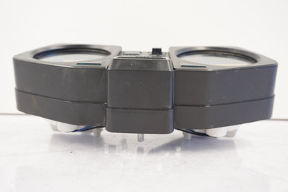 Vänster sida på Instrumentpanel från en Yamaha XTZ 660 -1992 motorcykel.