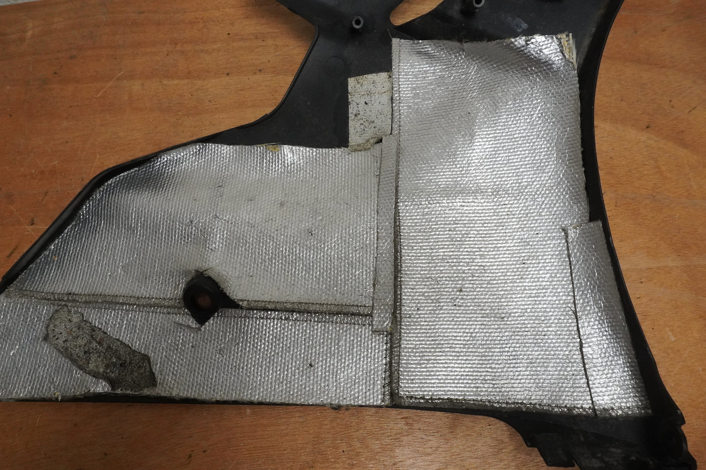 Höger sida på Magkåpa från en Yamaha YZF R6 -2006 motorcykel.