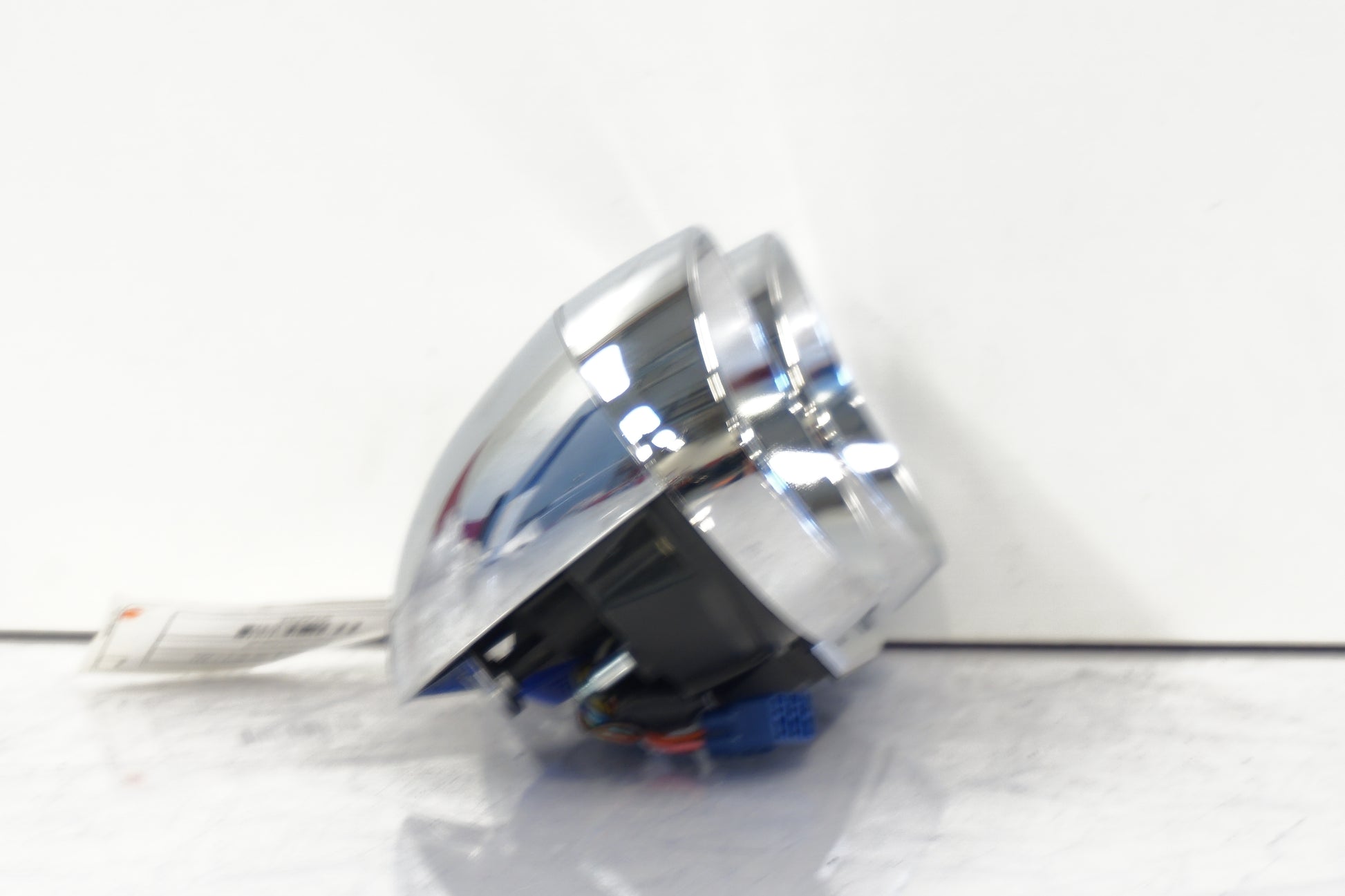 Snett uppifrån på Instrumentpanel från en Suzuki GSF 600 -2000 motorcykel.