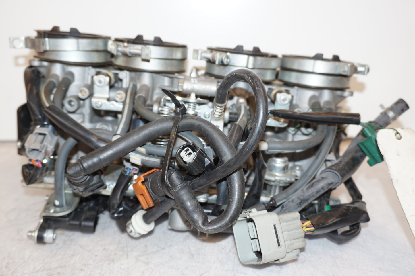 Extrabild1 på Spjällhus från en Yamaha FZ1-SA -2008 motorcykel.