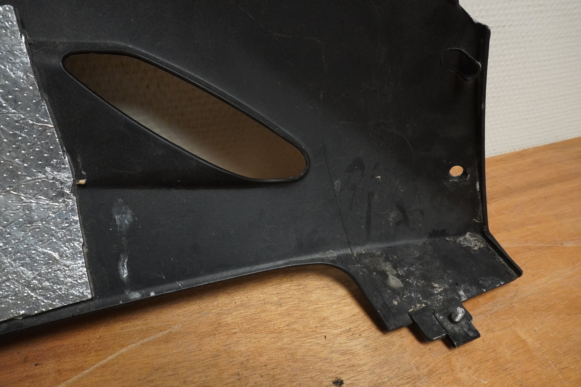 Extrabild6 på Magkåpa från en Yamaha YZF R6 -2003 motorcykel.