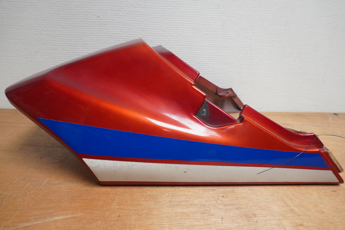 Höger sida på Bakvinge från en Yamaha XJ 900 -1983 motorcykel.