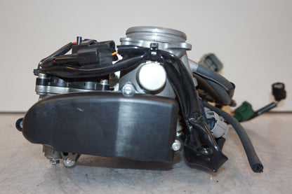 Extrabild2 på Spjällhus från en Yamaha FZ-1 N -2009 motorcykel.