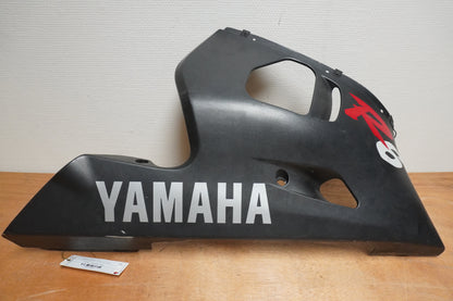 Framsidan på Magkåpa från en Yamaha YZF R6 -2000 motorcykel.