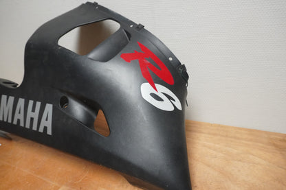 Vänster sida på Magkåpa från en Yamaha YZF R6 -2000 motorcykel.