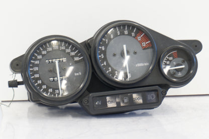 Framsidan på Instrumentpanel från en Yamaha YZF 1000 R -1997 motorcykel.