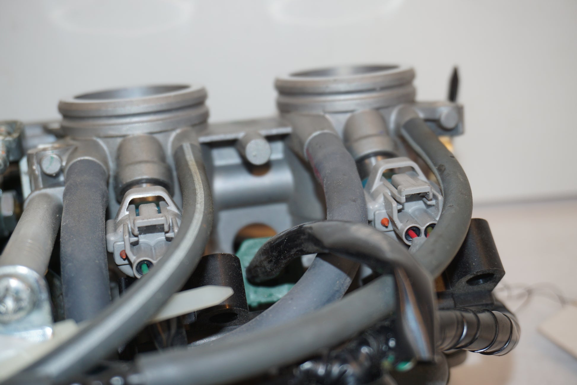 Extrabild2 på Spjällhus från en Yamaha FZ-8 -2011 motorcykel.