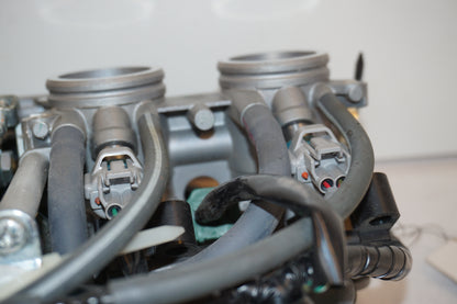 Extrabild2 på Spjällhus från en Yamaha FZ-8 -2011 motorcykel.