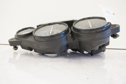 Vänster sida på Instrumentpanel från en Yamaha YZF 1000 R -1997 motorcykel.