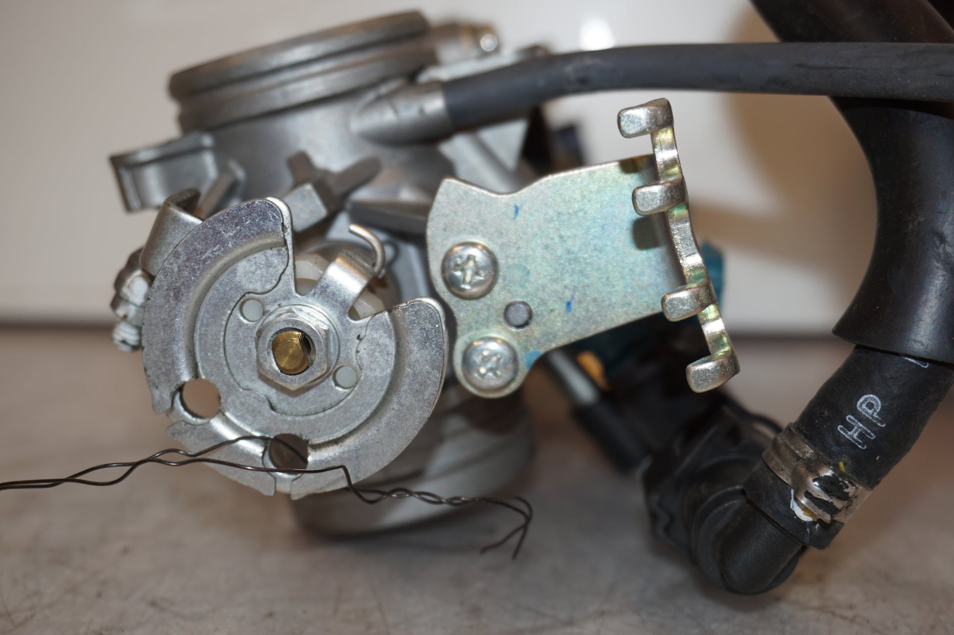 Extrabild1 på Spjällhus från en Yamaha MT-07 -2014 motorcykel.