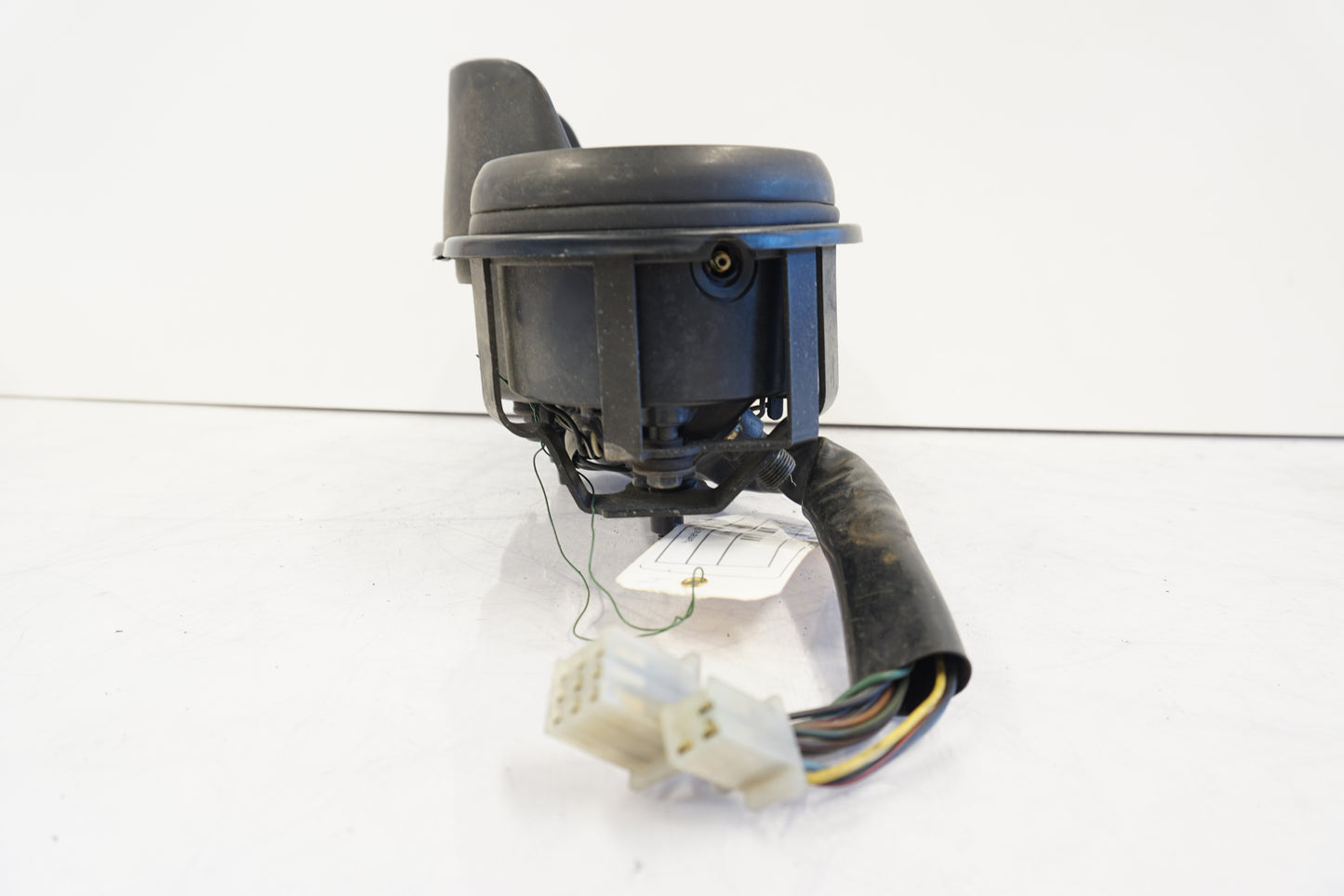 Snett uppifrån på Instrumentpanel från en Yamaha FZ 750 -1986 motorcykel.