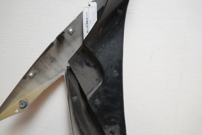 Extrabild2 på Sidkåpa från en Yamaha YZF 1000 R1 -2002 motorcykel.