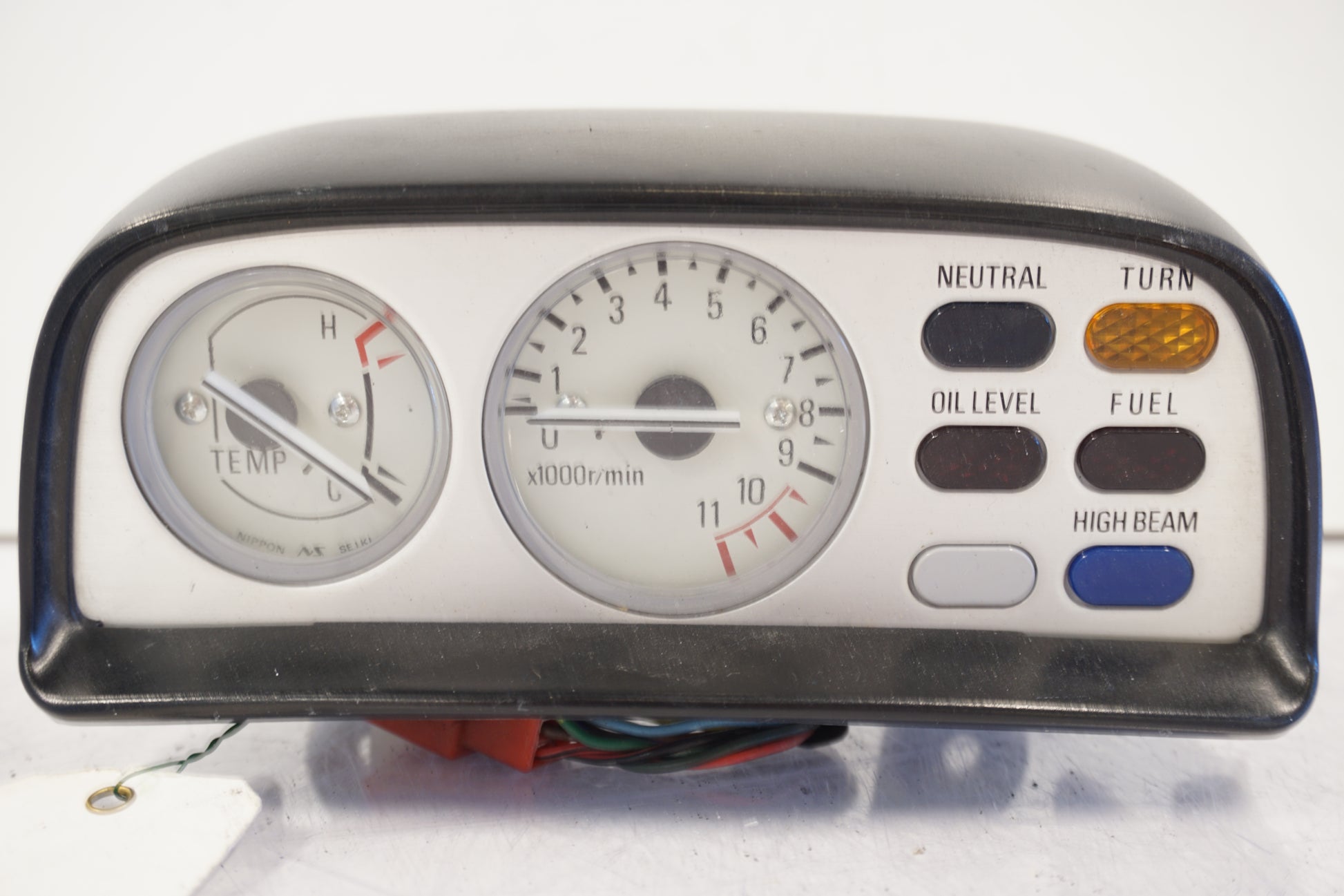 Framsidan på Instrumentkonsoll från en Yamaha V-MAX 1200 -2001 motorcykel.