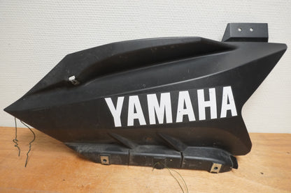 Framsidan på Magkåpa från en Yamaha YZF-R 125 -2009 motorcykel.