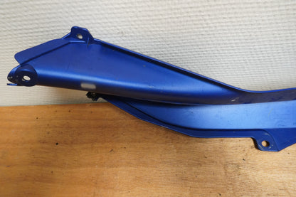 Extrabild7 på Sidkåpa från en Yamaha YZF R6 -2006 motorcykel.