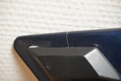 Snett nerifrån på Sidkåpa från en Yamaha FJ 1200 -1986 motorcykel.